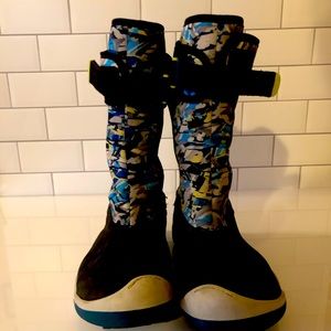 PLAE Thandi boots Size 2 unisex